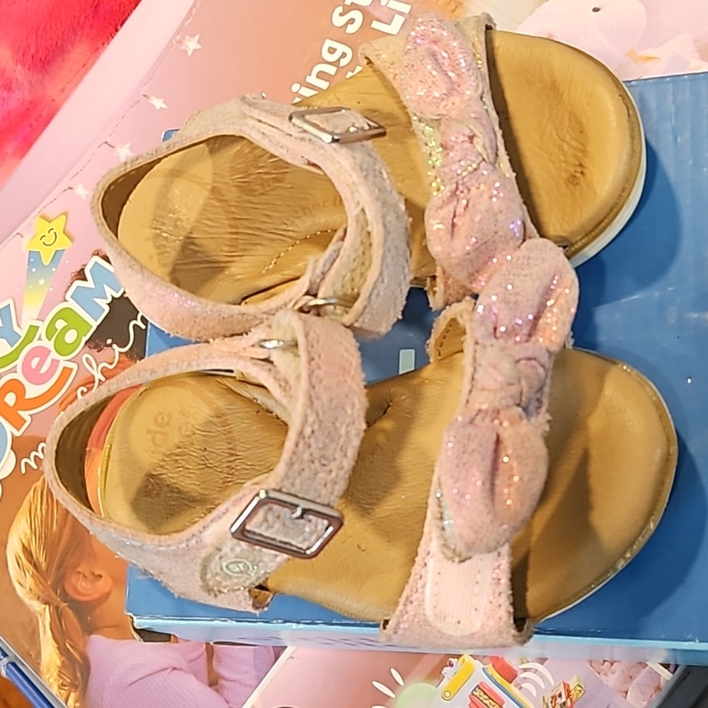 STRIDE RITE SANDALS